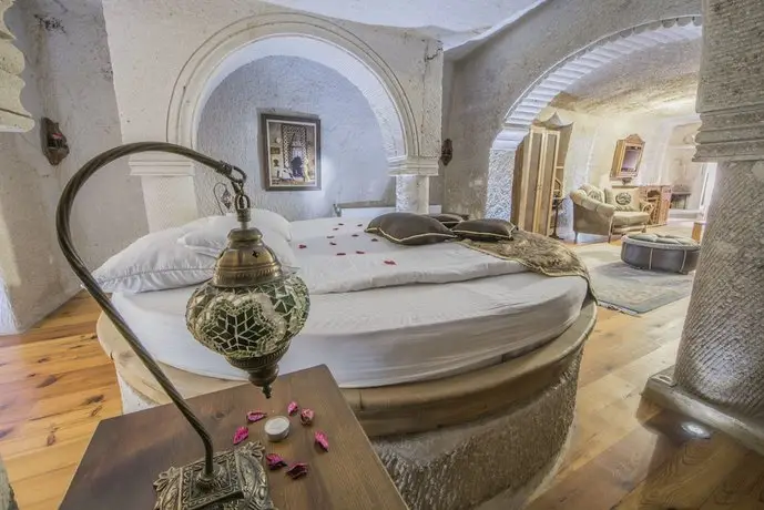 Ottoman Cave Suites 