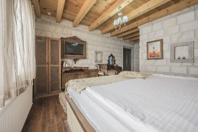 Ottoman Cave Suites 