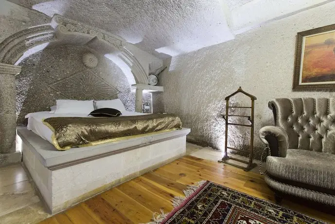 Ottoman Cave Suites 