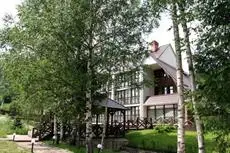 Yaremche Club Hotel 