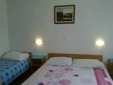 Guest House Surina 