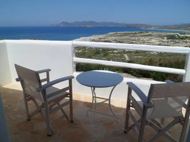 Sarakiniko View Studios 