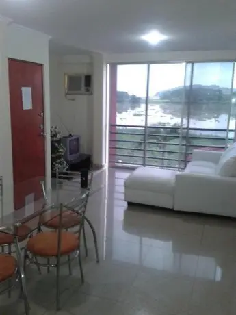 Apartamento Amoblado URB Volare 