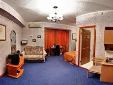 Silk Road Lodge 