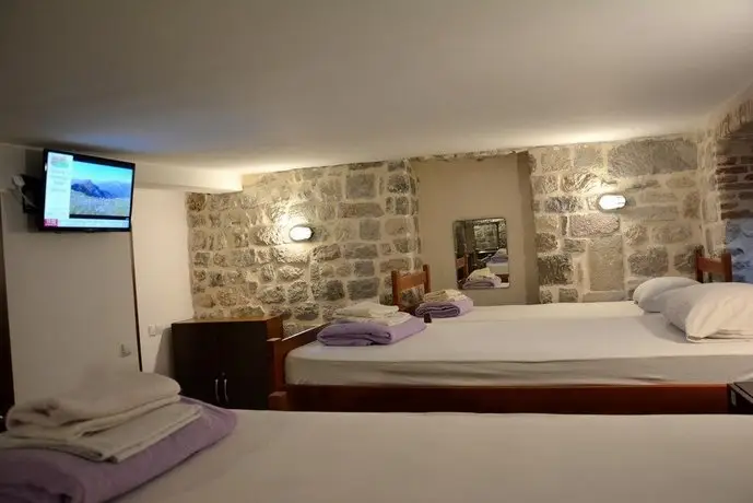 Montenegro Hostel B&B Kotor