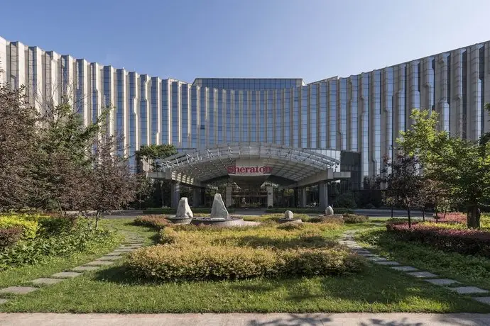 Sheraton Changchun Jingyuetan Hotel 