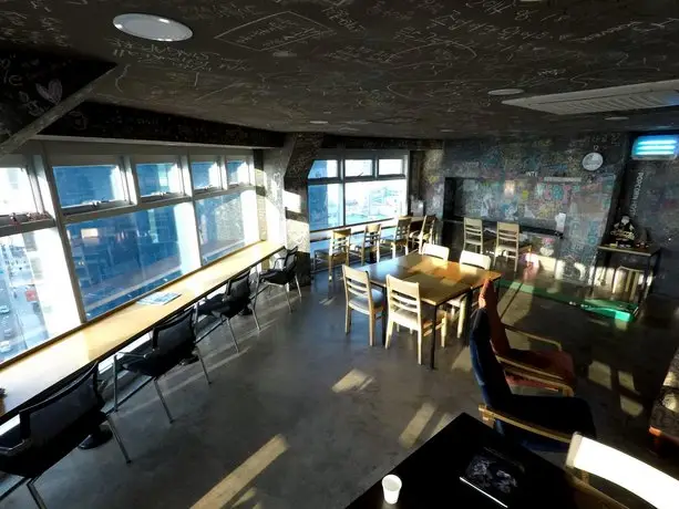 Busan Popcorn Hostel 