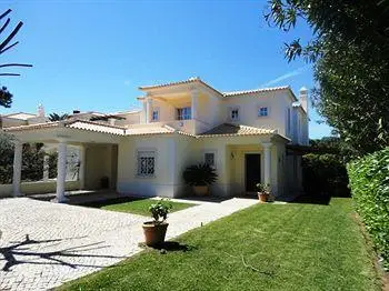 Villa Tracy 