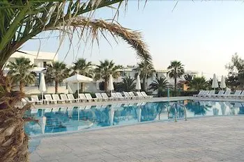 Irina Beach Hotel 