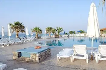 Irina Beach Hotel 