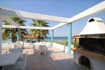 Irina Beach Hotel 