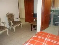 Hostal Perla Real Inn 