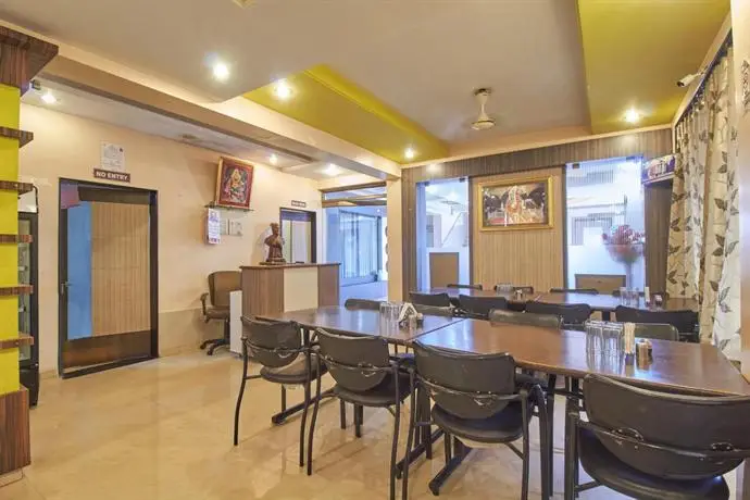 Hotel Shri Sai Murli 