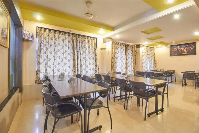 Hotel Shri Sai Murli 