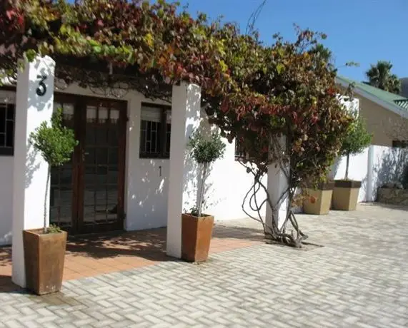 Hermanus Backpackers & Budget Accommodation