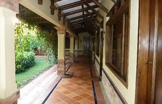 Hotel Campestre El Campanario