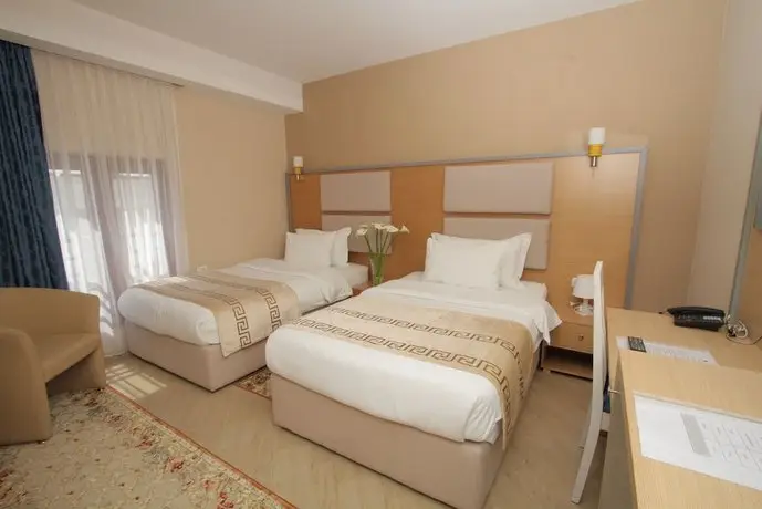 Capital Tirana Hotel 