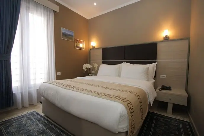 Capital Tirana Hotel 