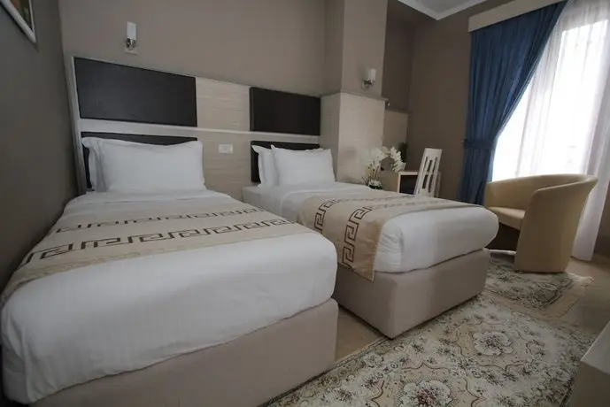 Capital Tirana Hotel 