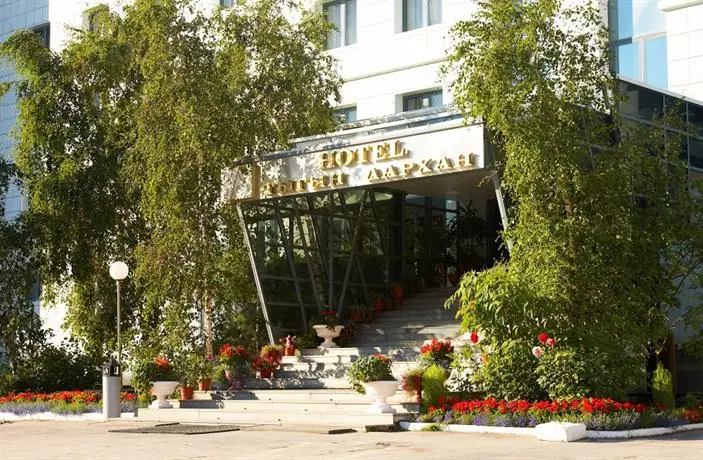 Tygyn Darkhan Hotel