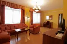 Tygyn Darkhan Hotel 