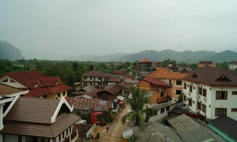 Roung Nakhon Vang Vieng Palace 