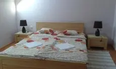 Kristaly Apartmanhaz 