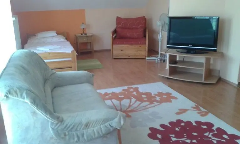 Kristaly Apartmanhaz