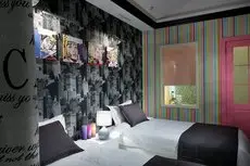 De Gaulle Boutique Hotel 