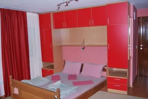 Apartments Srzentic