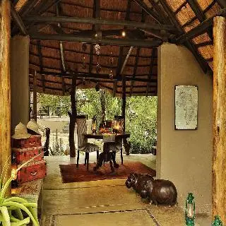 Kambaku Safari Lodge 