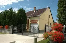 Andras Apartmanhazak 