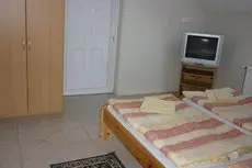 Andras Apartmanhazak 