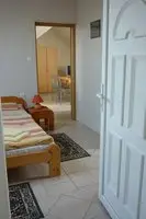 Andras Apartmanhazak 