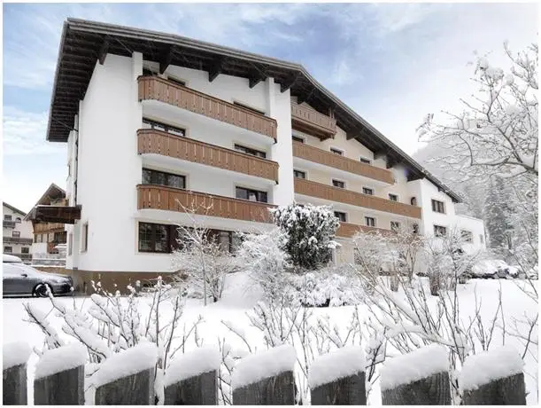 Hotel Garni Mossmer 