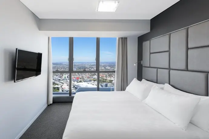 Meriton Suites Herschel Street 