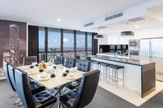 Meriton Suites Herschel Street 