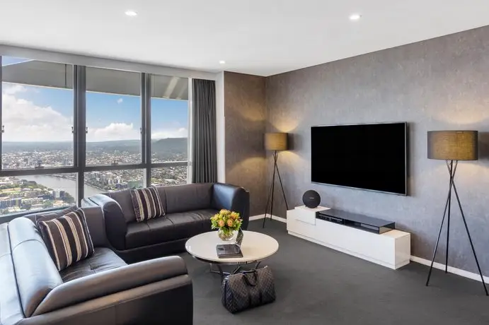 Meriton Suites Herschel Street 