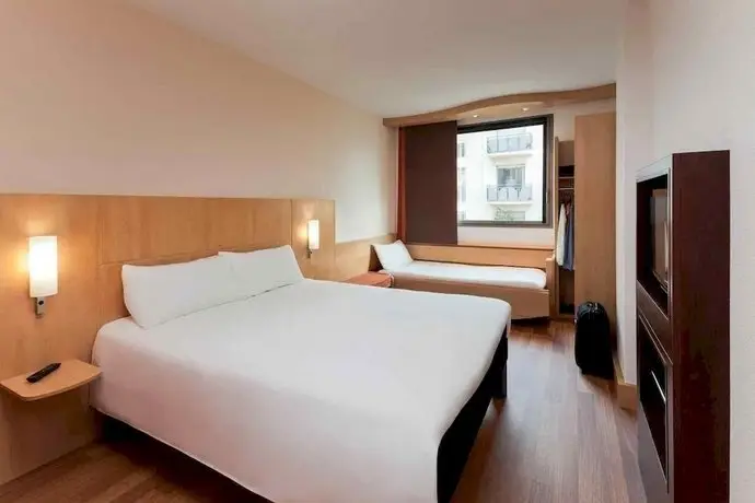 Ibis Barcelona Centro Sagrada Familia