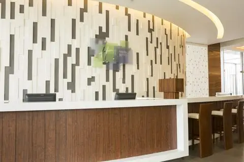 Holiday Inn Express Semarang Simpang Lima 