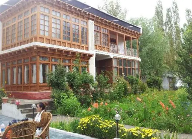 Hotel Ladakh Greens 