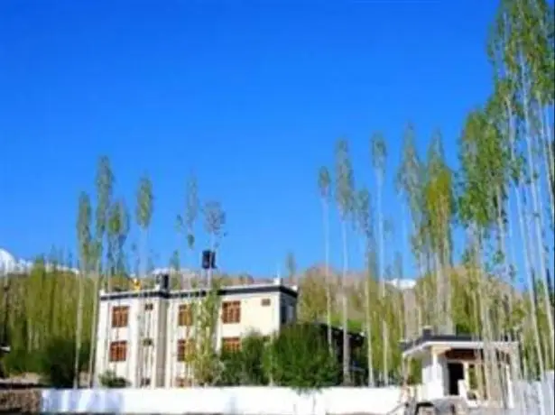 Hotel Ladakh Greens 