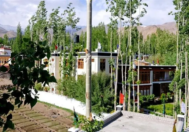 Hotel Ladakh Greens 