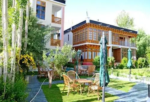 Hotel Ladakh Greens 