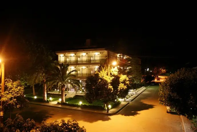 Alexakis Hotel