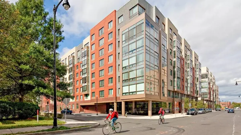 Global Luxury Suites at Kendall Square 