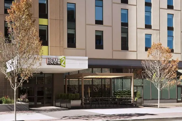 Home2 Suites by Hilton Philadelphia Convention Center 