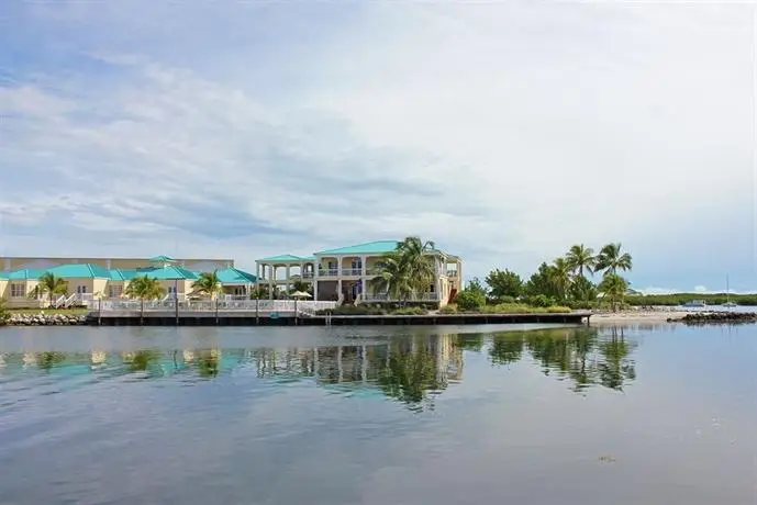 Key West Harbour Oceanfront Suites 