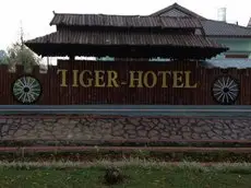 Tiger Hotel & Golden Lion Restaurant 