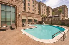 Embassy Suites Savannah Historic District 